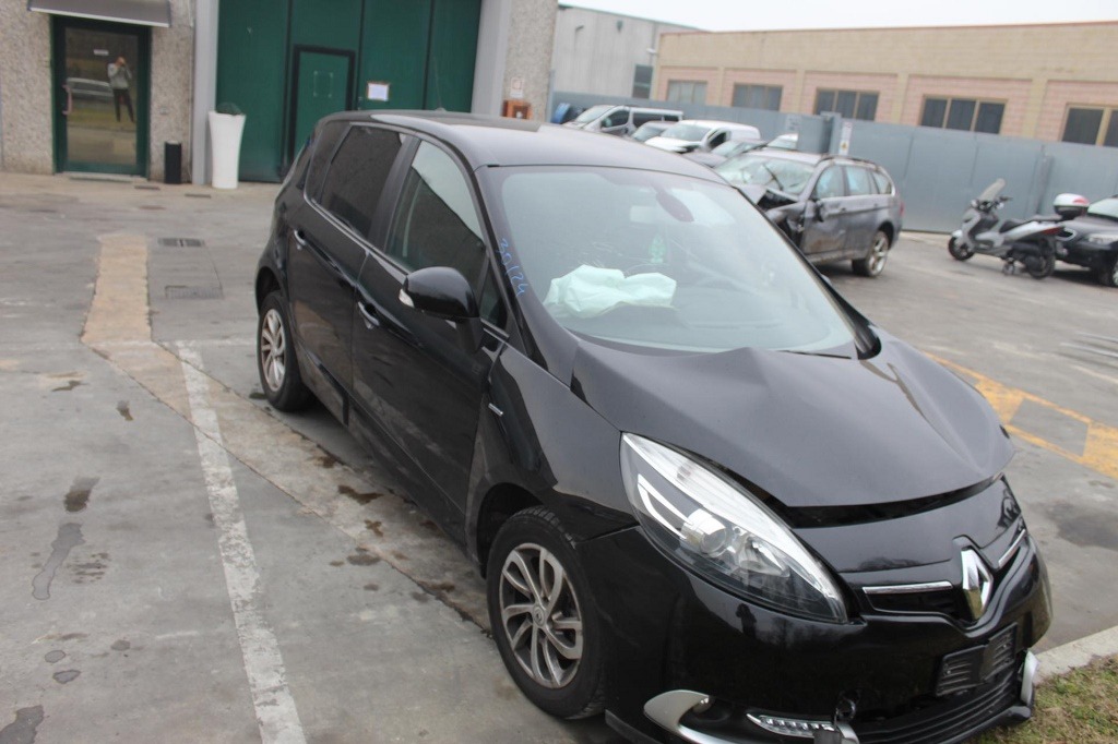 RENAULT MEGANE SCENIC XMOD 1.5 D 81KW 6M 5P (2015) RICAMBI IN MAGAZZINO