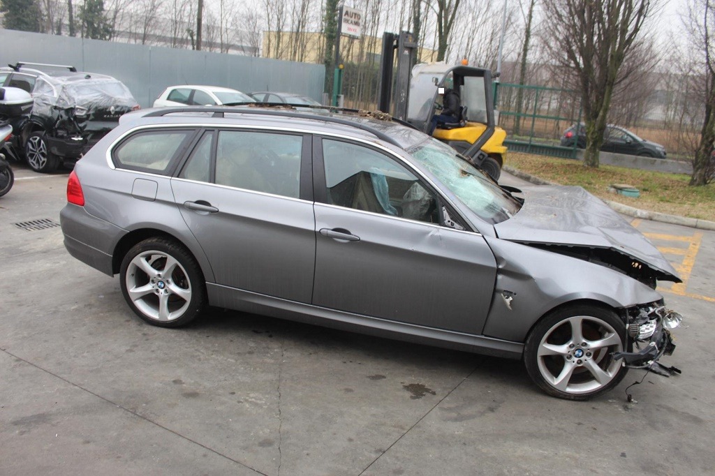 BMW SERIE 3 320 D E91 SW 2.0 D 130KW 6M 5P (2009) RICAMBI IN MAGAZZINO