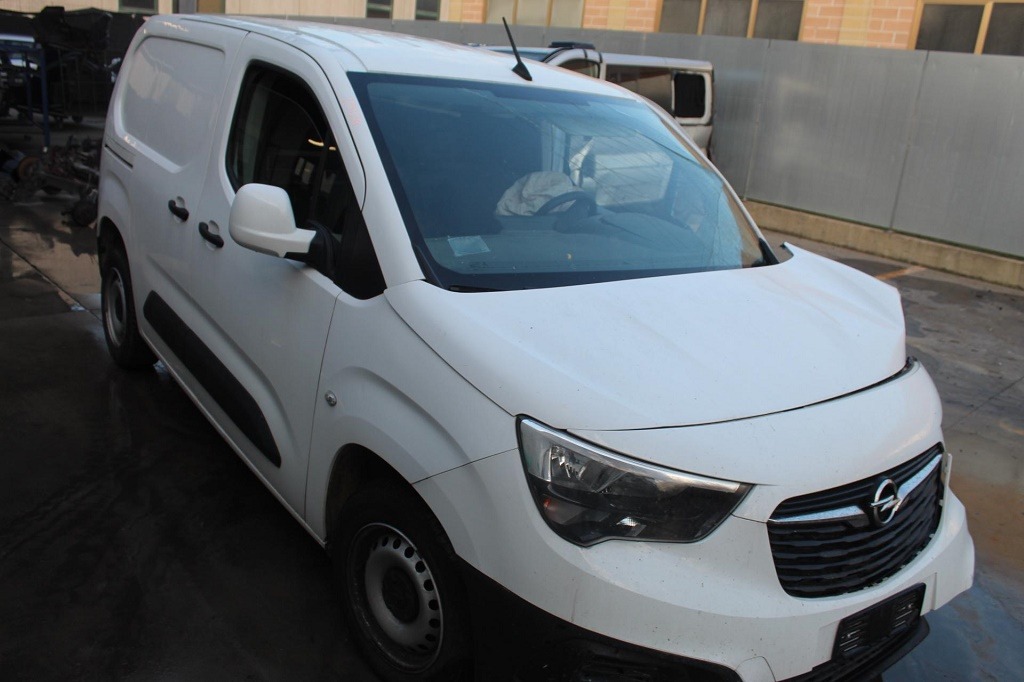 OPEL COMBO E 1.6 D 73KW 5M 2P (2018) RICAMBI IN MAGAZZINO