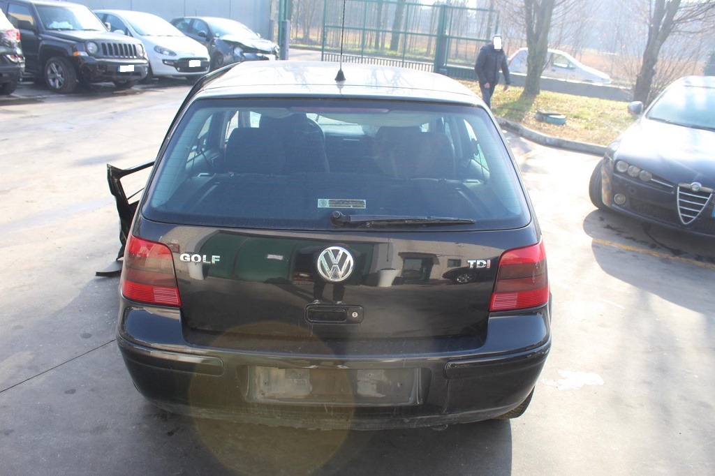 VOLKSWAGEN GOLF 4 1.9 D 81KW 5M 5P (2001) RICAMBI IN MAGAZZINO