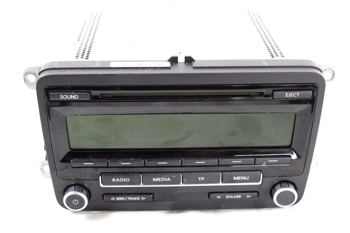 1K0035186AN AUTORADIO VOLKSWAGEN PASSAT SW 2.0 D 103KW AUT 5P (2012) RICAMBIO USATO (NON FORNIAMO CODICE AUTORADIO, MA SOLO NUMERO DI TELAIO VEICOLO)