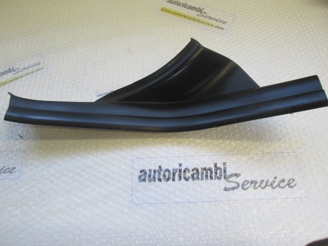 NOTRANJA OBLOGA PRAGA  OEM N. 51473402062 ORIGINAL REZERVNI DEL BMW X3 E83 (2004 - 08/2006 ) DIESEL LETNIK 2005