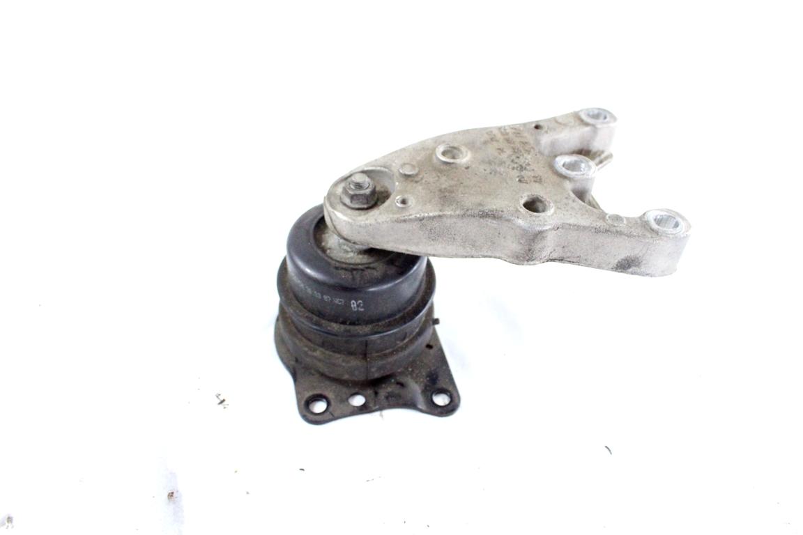 6Q0199262AS SUPPORTO MOTORE SKODA FABIA 1.2 B 51KW 5M 5P (2007) RICAMBIO USATO 6Q0199185S