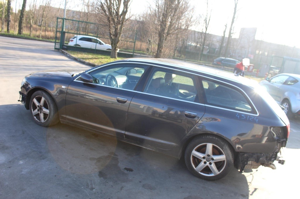 AUDI A6 SW 3.0 D 4X4 171KW AUT 5P (2007) RICAMBI USATI AUTO IN PIAZZALE 