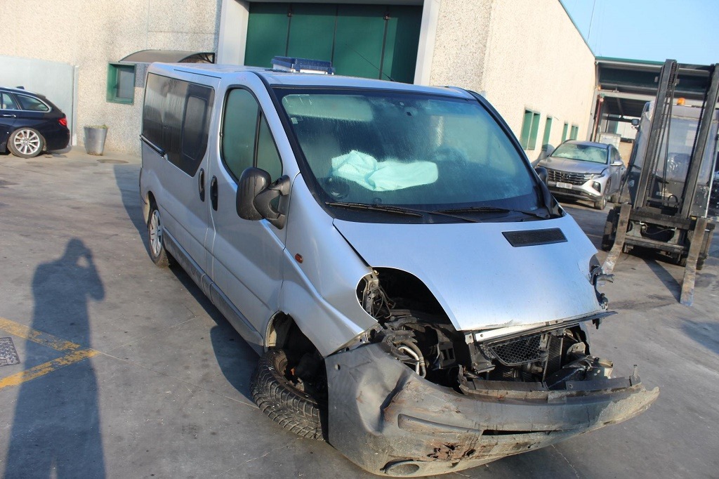 RENAULT TRAFIC 1.9 D 74KW 6M 5P (2004) RICAMBI IN MAGAZZINO