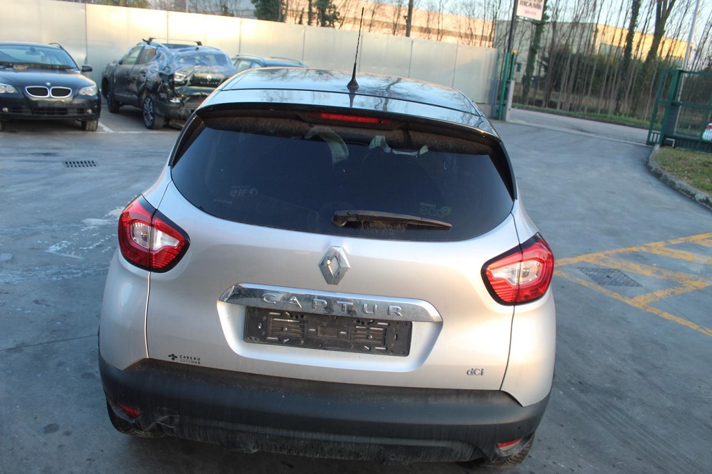 RENAULT CAPTUR 1.5 D 66KW 5M 5P (2016) RICAMBI IN MAGAZZINO