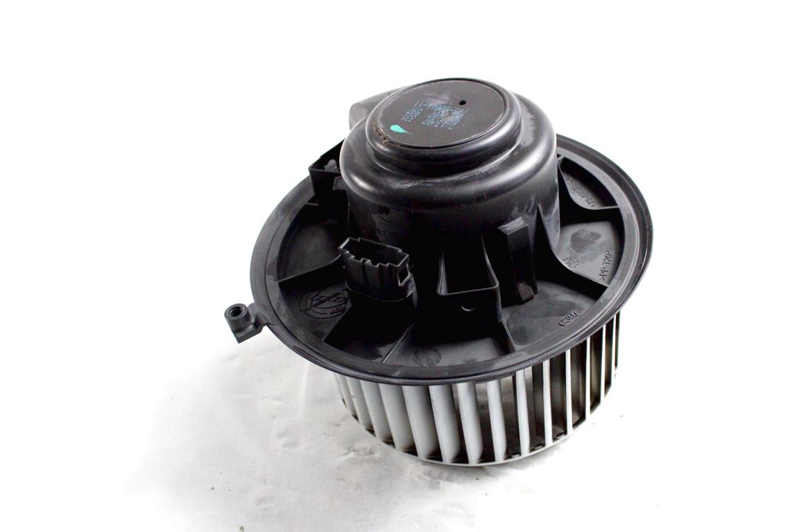 52407597 MOTORINO VENTOLA VENTILAZIONE ABITACOLO ALFA ROMEO 159 SW 1.9 D 110KW 6M 5P (2007) RICAMBIO USATO