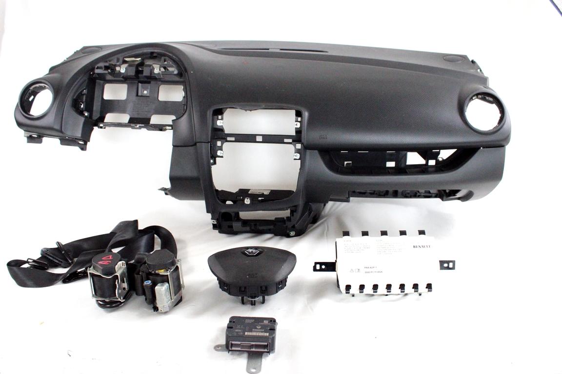 985101389R KIT AIRBAG RENAULT CLIO 1.2 G 54KW 5M 5P (2015) RICAMBIO USATO CON PRETENSIONATORI CINTURE DI SICUREZZA, CENTRALINA AIRBAG, AIRBAG VOLANTE GUIDATORE, AIRBAG PASSEGGERO, CRUSCOTTO 985108265R 985250096R