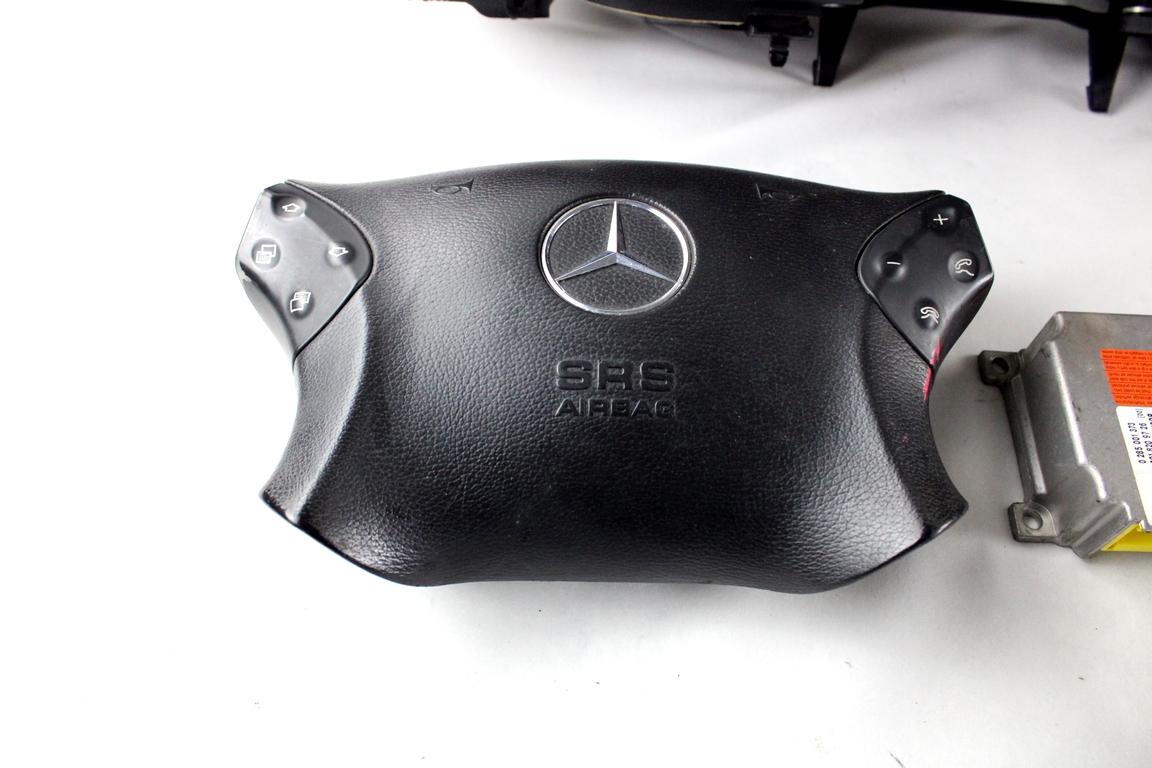 0285001373 KIT AIRBAG MERCEDES CLASSE C C180 W203 1.8 B 105KW 6M 4P (2003) RICAMBIO USATO CON PRETENSIONATORI CINTURE DI SICUREZZA, CENTRALINA AIRBAG, AIRBAG VOLANTE GUIDATORE, AIRBAG PASSEGGERO, CRUSCOTTO A20346018989051 A2038602905