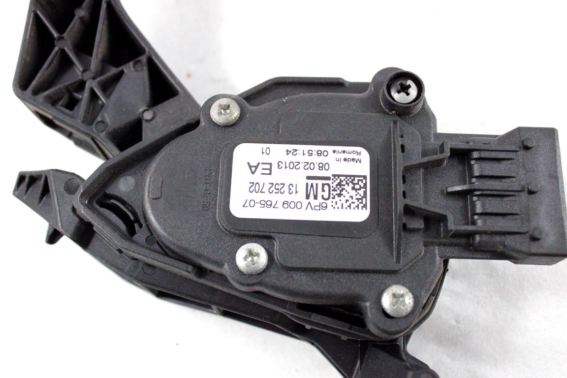 13252702 PEDALE ACCELERATORE OPEL ASTRA J SW 1.4 G 103KW 6M 5P (2013) RICAMBIO USATO