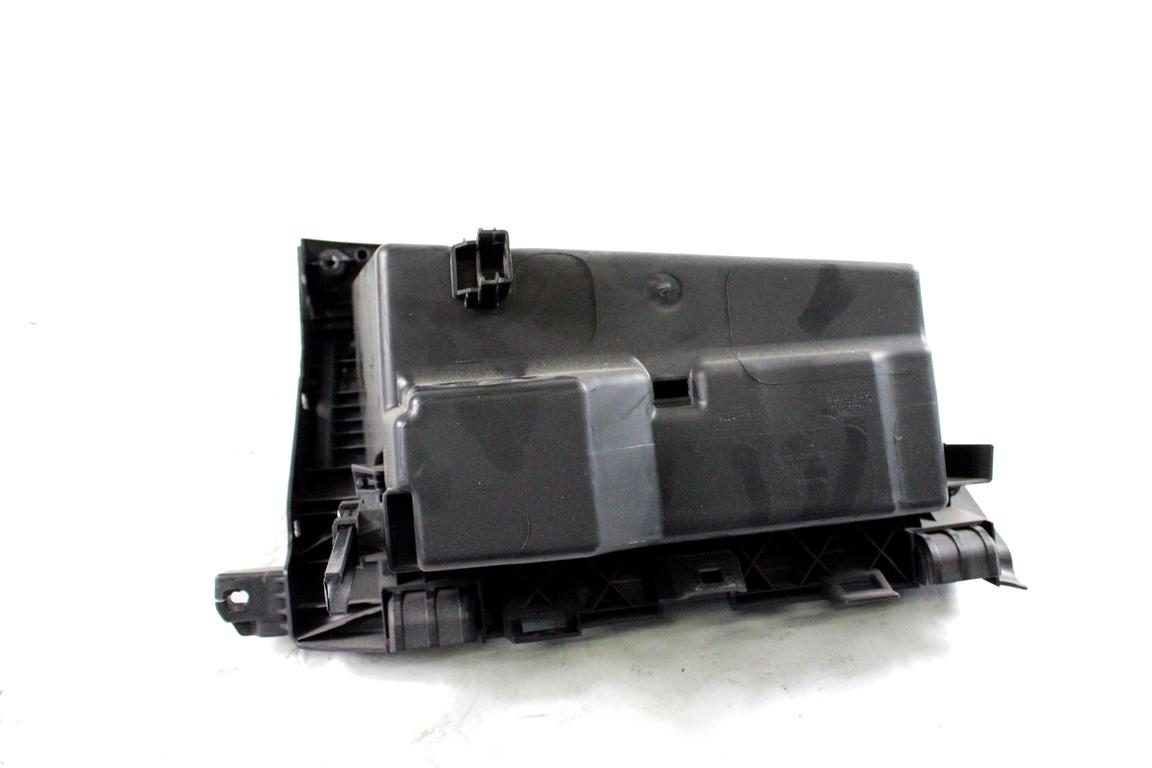 13373796 CASSETTO PORTAOGGETTI CRUSCOTTO LATO DESTRO OPEL ASTRA J SW 1.4 G 103KW 6M 5P (2013) RICAMBIO USATO 13262607