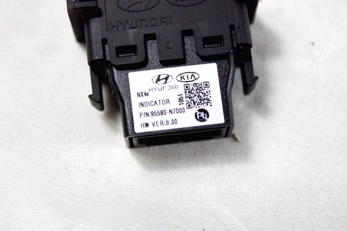 95580-N7000 LED INDICATORE RICARICA WIRELESS HYUNDAI TUCSON 1.6 I 132KW AUT 5P (2021) RICAMBIO USATO