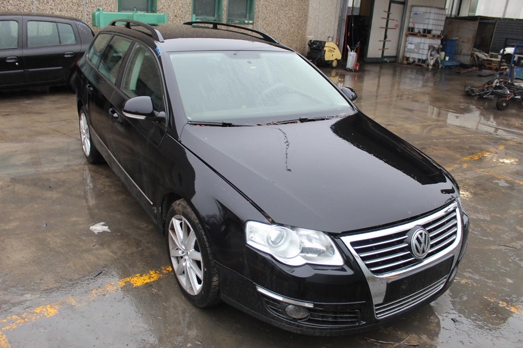 VOLKSWAGEN PASSAT SW 2.0 D 103KW 6M 5P (2008) RICAMBI IN MAGAZZINO