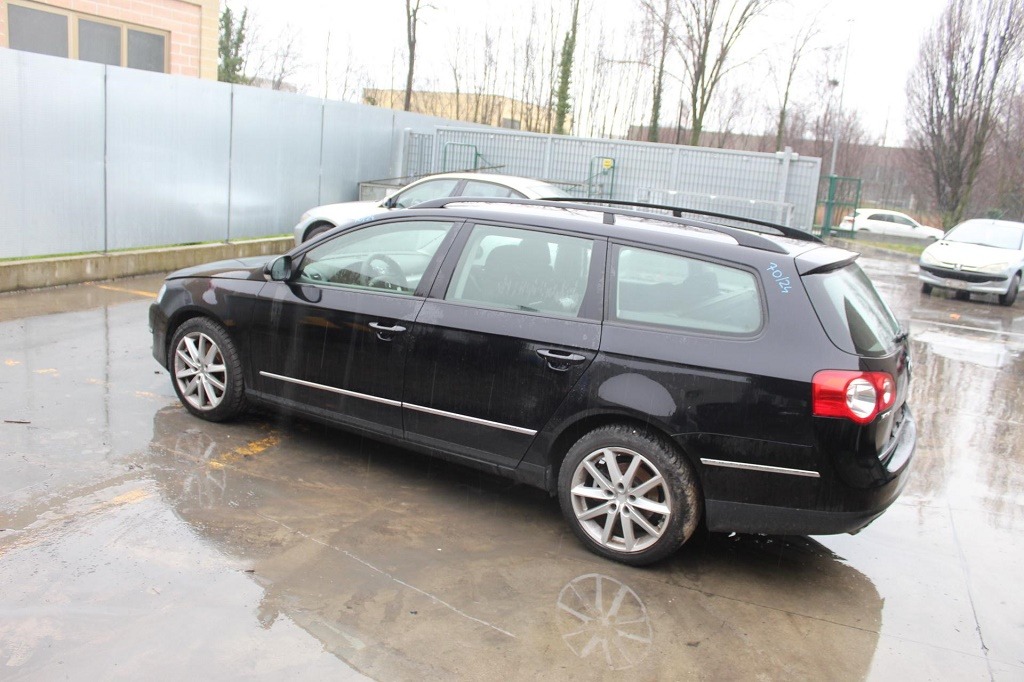 VOLKSWAGEN PASSAT SW 2.0 D 103KW 6M 5P (2008) RICAMBI IN MAGAZZINO