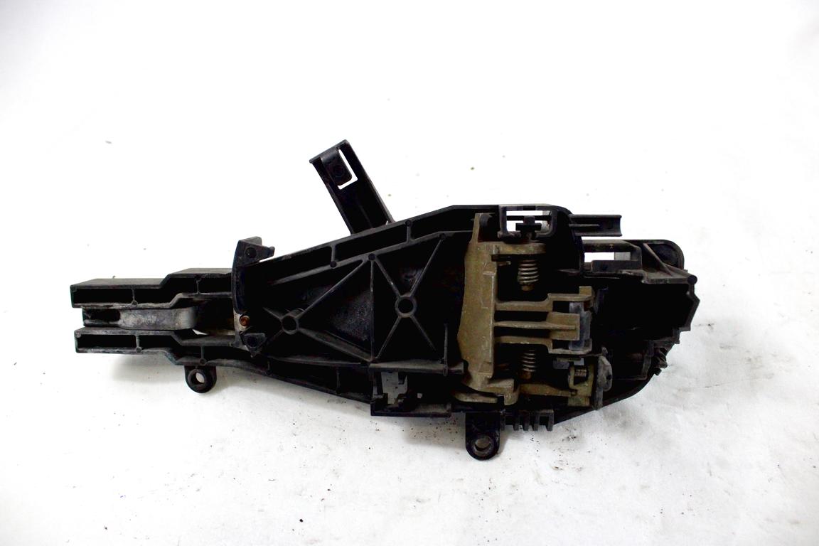 51217060670 MANIGLIA ESTERNA PORTA ANTERIORE DESTRA BMW SERIE 3 320D E90 2.0 D 120KW 6M 4P (2005) RICAMBIO USATO