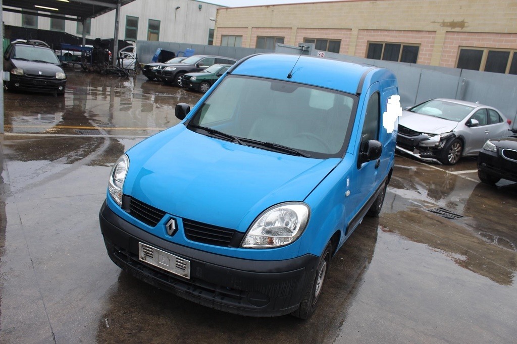 RENAULT KANGOO 1.5 D 45KW 5M 5P (2007) RICAMBI USATI AUTO IN PIAZZALE 