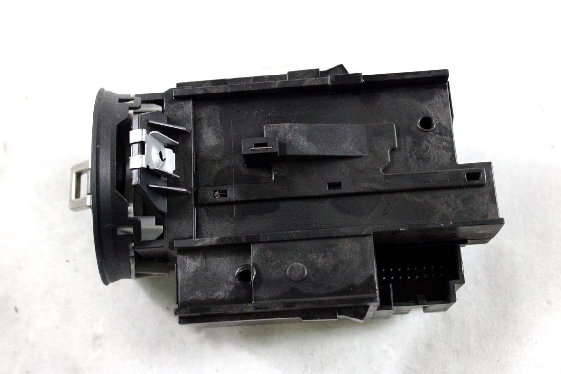 03G906021NK KIT ACCENSIONE AVVIAMENTO VOLKSWAGEN PASSAT SW 2.0 D 103KW 6M 5P (2008) RICAMBIO USATO CON CENTRALINA MOTORE, QUADRO STRUMENTI, BLOCCHETTI ACCENSIONE APERTURA CON CHIAVE 0281013440 3C0937049AJ 3C0959433R 3C0905843Q 3C0905861G