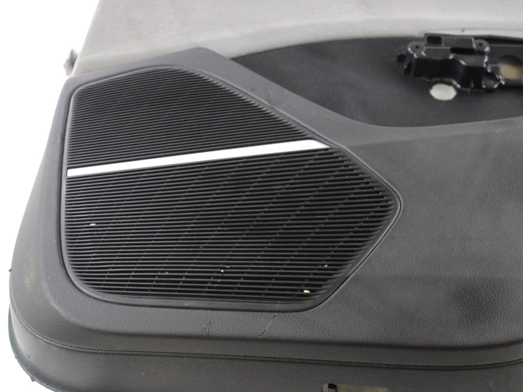 4M8867304EWFA PANNELLO INTERNO PORTA POSTERIORE DESTRA CON RIVESTIMENTO IN ALCANTARA AUDI Q8 3.0 D 210KW AUT 5P 4X4 (2020) RICAMBIO USATO 4M8868068