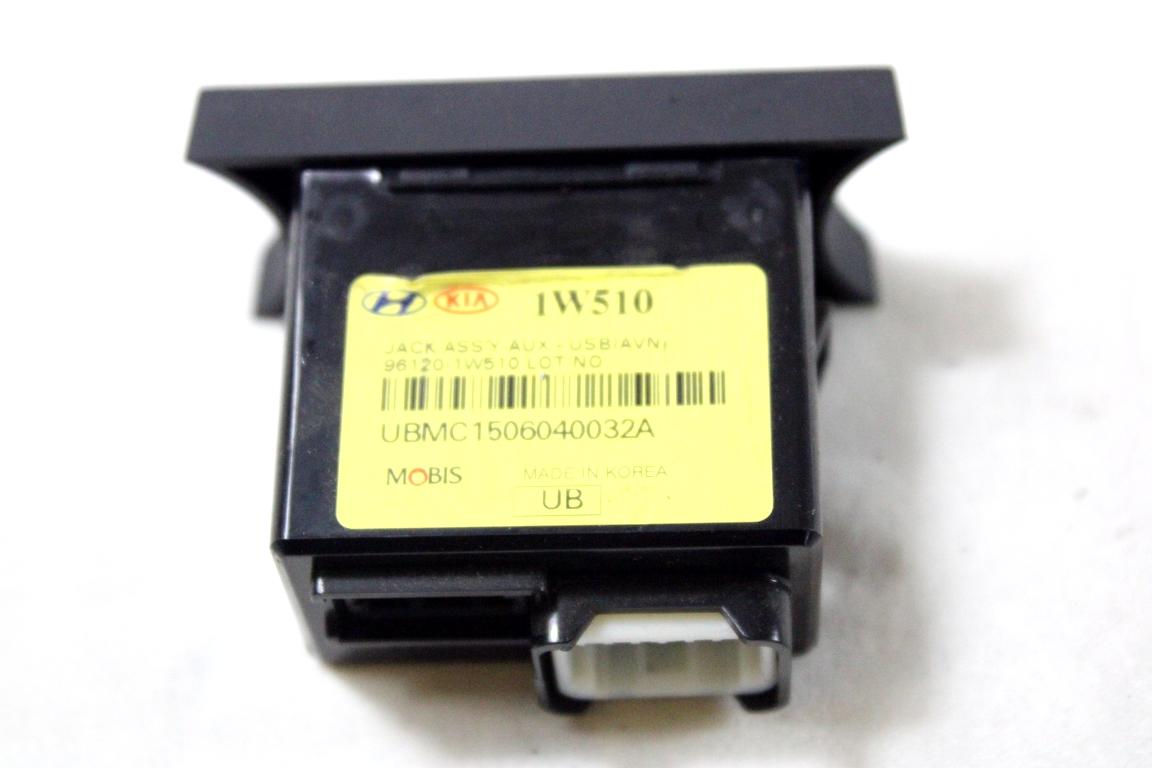 96120-1W510 PORTA INGRESSO USB AUX KIA RIO 1.4 D 66KW 6M 5P (2015) RICAMBIO USATO