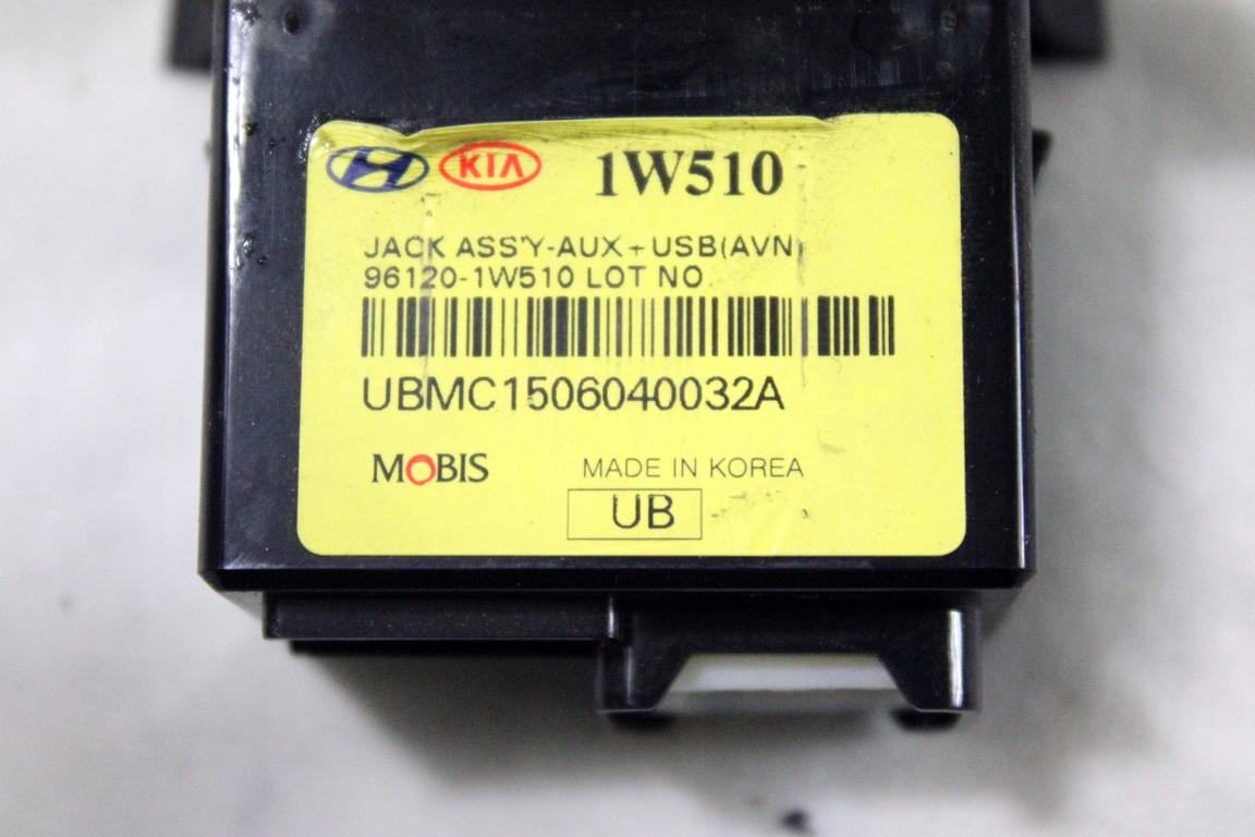 96120-1W510 PORTA INGRESSO USB AUX KIA RIO 1.4 D 66KW 6M 5P (2015) RICAMBIO USATO