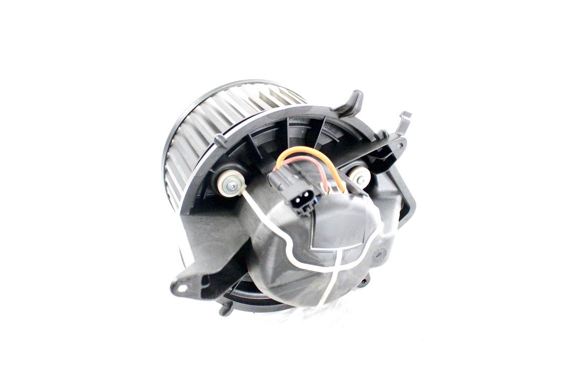 34226469 MOTORINO VENTOLA VENTILAZIONE ABITACOLO MINI COUNTRYMAN R60 ONE D 1.6 D 66KW 6M 5P (2010) RICAMBIO USATO