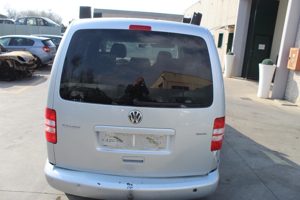 VOLKSWAGEN CADDY 2.0 M 80KW 5M 5P (2012) RICAMBI IN MAGAZZINO