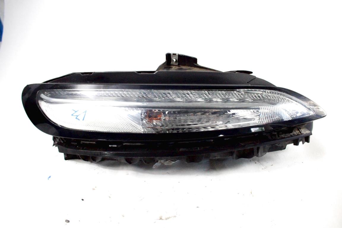 68157104AM FARO FANALINO LUCE DI POSIZIONE ANTERIORE DESTRO JEEP CHEROKEE 2.0 D 103KW 6M 5P (2015) RICAMBIO USATO SUPPORTO DANNEGGIATO