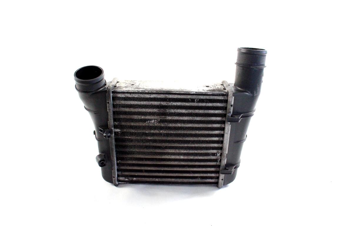 8E0145805S RADIATORE INTERCOOLER SCAMBIATORE ARIA/ARIA AUDI A4 SW 1.9 D 96KW 6M 5P (2004) RICAMBIO USATO