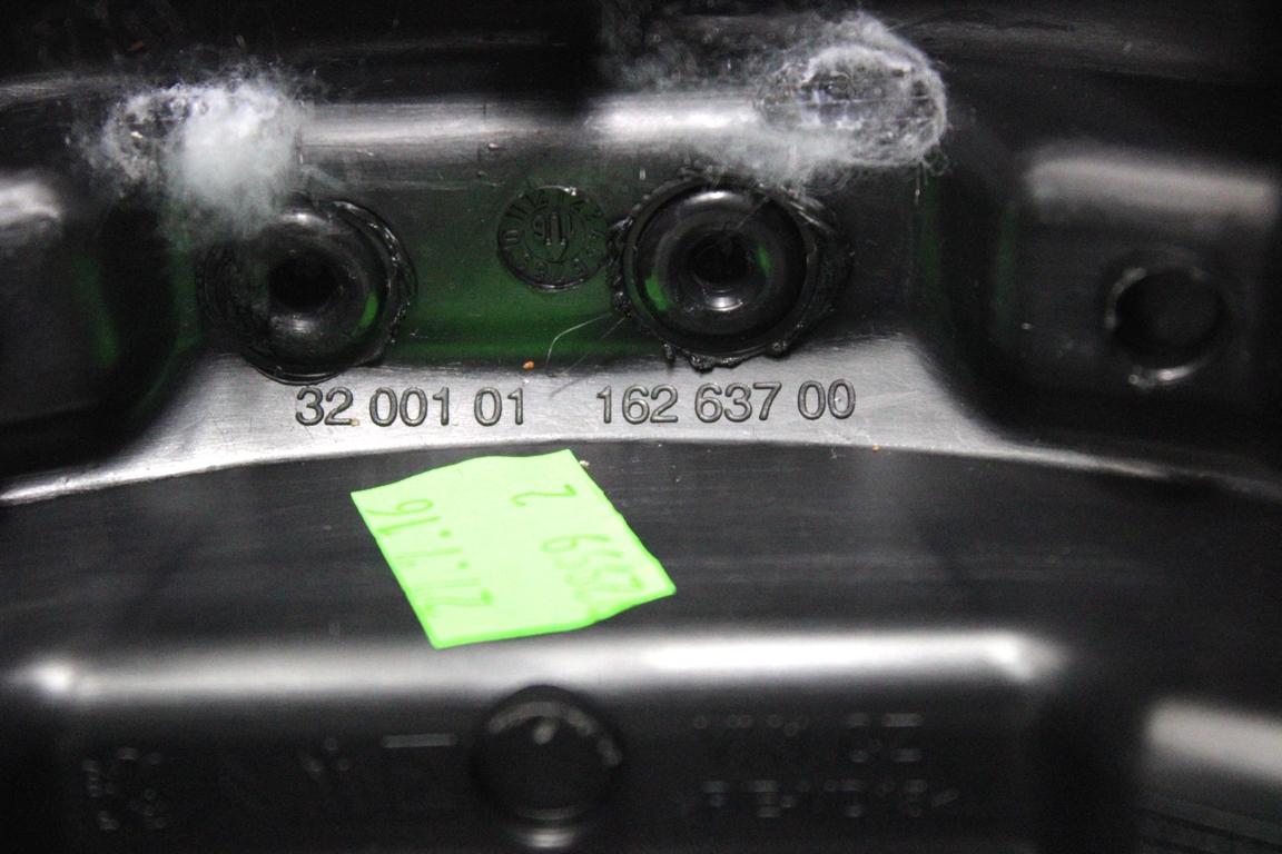 826003 RIVESTIMENTO CRUSCOTTO CENTRALE PARTE INFERIORE CITROEN C3 PICASSO 1.4 B 70KW 5M 5P (2016) RICAMBIO USATO 96828878