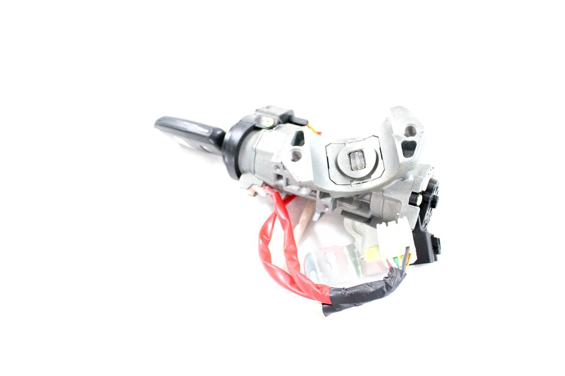 39120-2A053 KIT ACCENSIONE AVVIAMENTO KIA SPORTAGE 1.7 D 85KW 6M 5P (2014) RICAMBIO USATO FUSIBILIERA DIFETTATA, CENTRALINA MOTORE, QUADRO STRUMENTI, BLOCCHETTI CON DOPPIA CHIAVE 0281031654 95400-3UBA0 95420-10000 91950-3W013 94023-3U025