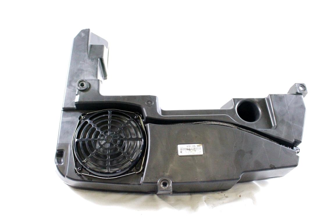 8T8035382 CASSA ALTOPARLANTE SUBWOOFER AUDI A4 B8 SW 2.0 D 105KW AUT 5P (2009) RICAMBIO USATO