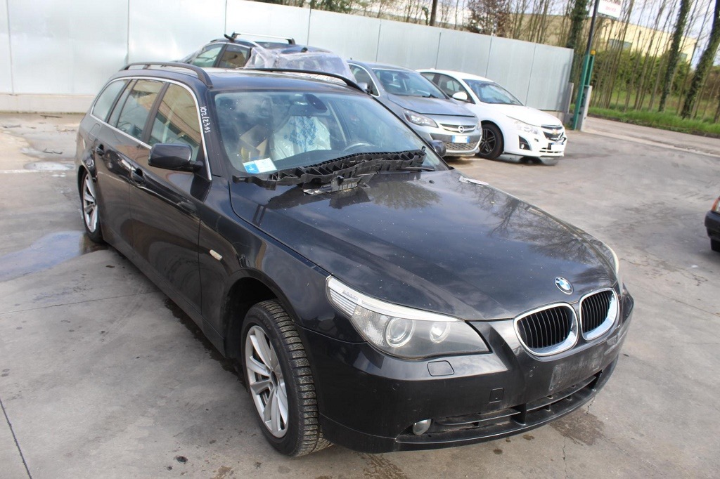 BMW SERIE 5 530 D E61 SW 3.0 D 160KW AUT 5P (2005) RICAMBI IN MAGAZZINO