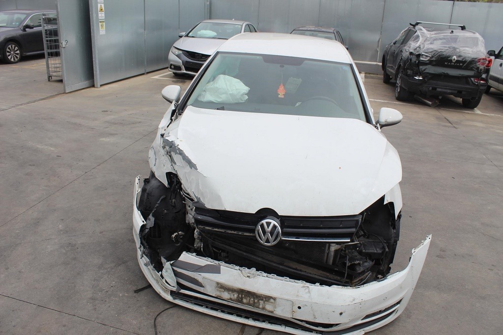 VOLKSWAGEN GOLF 7 1.6 D 66KW 5M 5P (2014) RICAMBI IN MAGAZZINO TELAIO IN PIAZZALE 