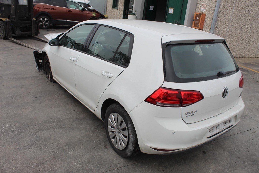 VOLKSWAGEN GOLF 7 1.6 D 66KW 5M 5P (2014) RICAMBI IN MAGAZZINO TELAIO IN PIAZZALE 