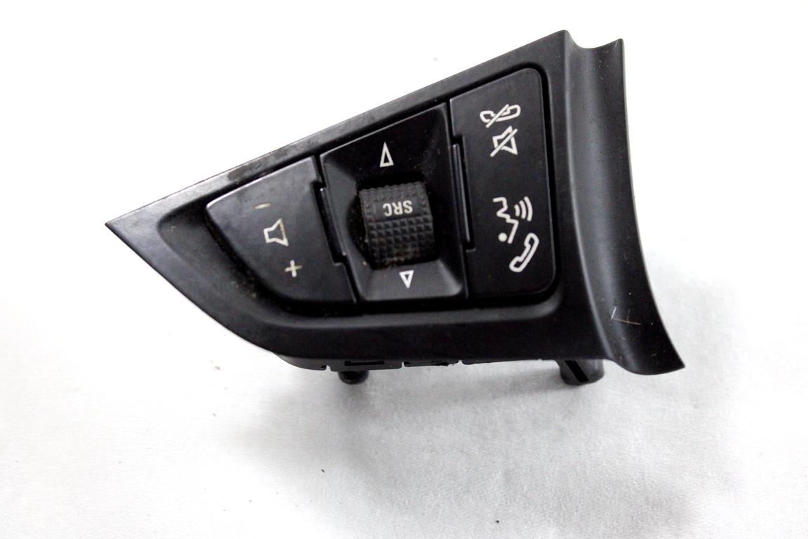 13268686 COMANDI RADIO TELEFONO AL VOLANTE OPEL ASTRA J 1.6 D 100KW 6M 5P (2015) RICAMBIO USATO