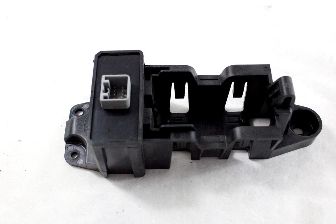 BJ32-10C693-AC SUPPORTO BATTERIA LAND ROVER RANGE ROVER EVOQUE L538 2.2 D 4X4 110KW AUT 5P (2013) RICAMBIO USATO