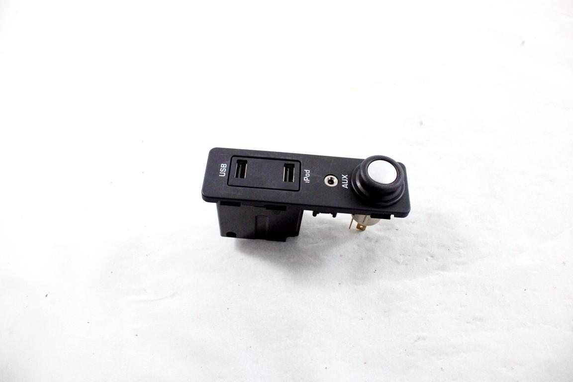 A2C5336865900 PORTA INGRESSO USB AUX LAND ROVER RANGE ROVER EVOQUE L538 2.2 D 4X4 110KW AUT 5P (2013) RICAMBIO USATO