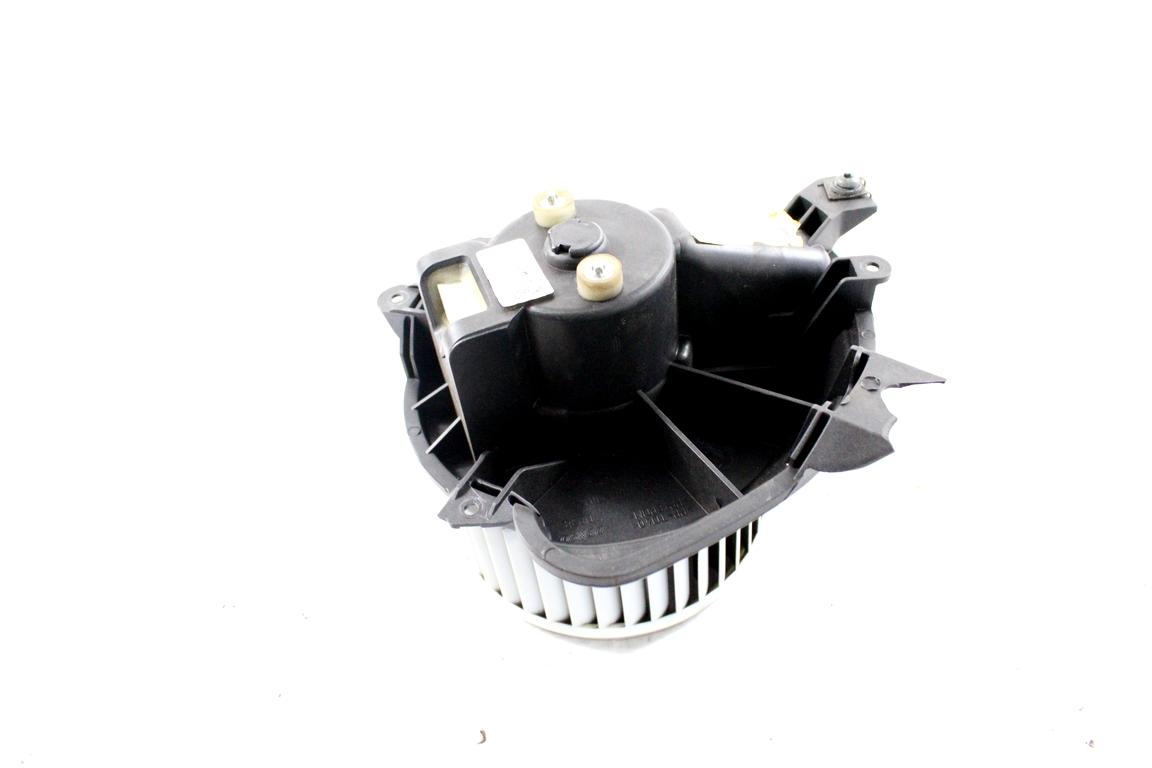 77364951 MOTORINO VENTOLA VENTILAZIONE ABITACOLO FIAT GRANDE PUNTO 1.2 B 48KW 5M 3P (2008) RICAMBIO USATO