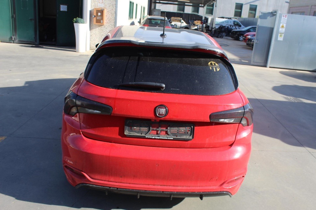 FIAT TIPO SPORT 1.6 D 88KW 6M 5P (2019) RICAMBI IN MAGAZZINO 