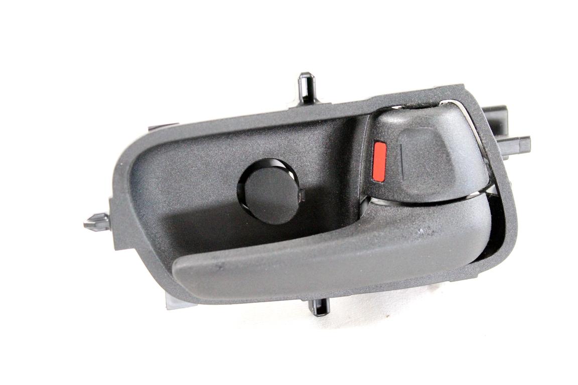 69205-K0050 MANIGLIA INTERNA PORTA POSTERIORE DESTRA TOYOTA YARIS P21 1.5 I 68KW AUT 5P (2021) RICAMBIO USATO