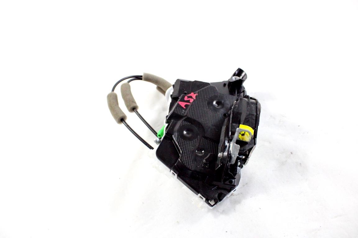 69040K0040 CHIUSURA SERRATURA PORTA ANTERIORE SINISTRA TOYOTA YARIS P21 1.5 I 68KW AUT 5P (2021) RICAMBIO USATO