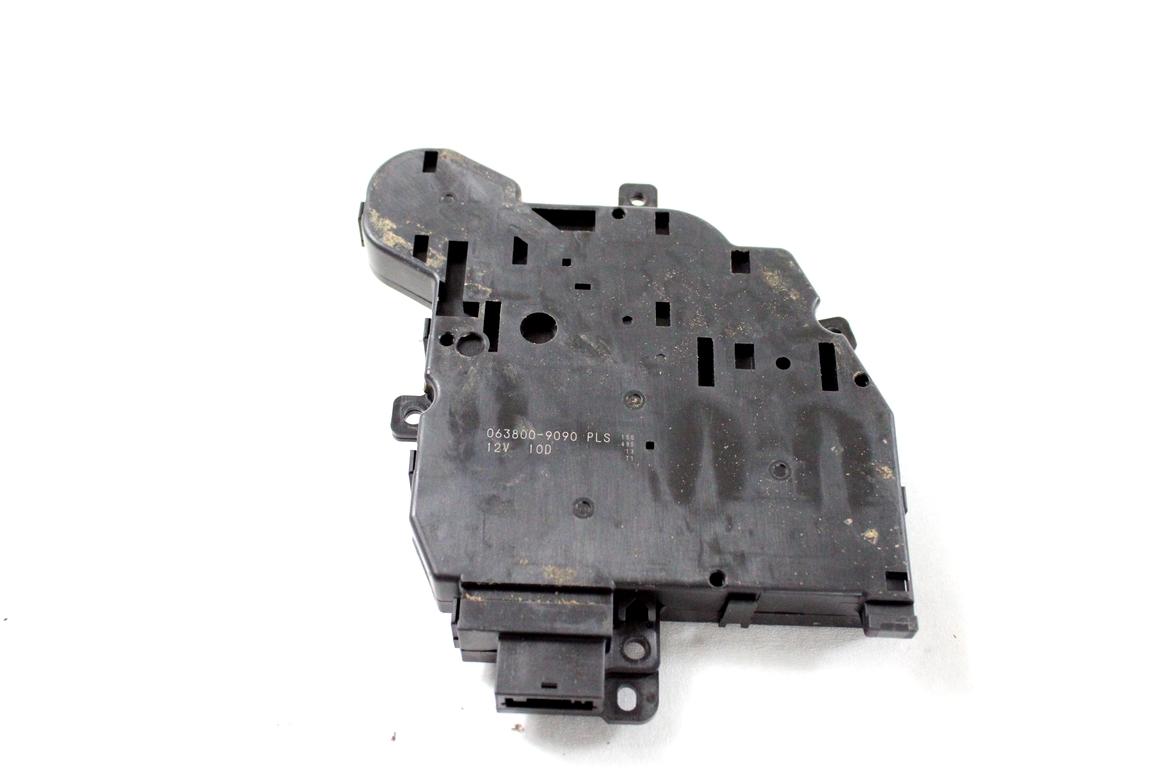 063800-9090 MOTORINO ATTUATORE SCATOLA RISCALDAMENTO TOYOTA YARIS P21 1.5 I 68KW AUT 5P (2021) RICAMBIO USATO