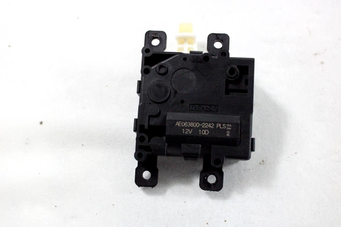 AE063800-2242 MOTORINO SCATOLA RISCALDAMENTO TOYOTA YARIS P21 1.5 I 68KW AUT 5P (2021) RICAMBIO USATO