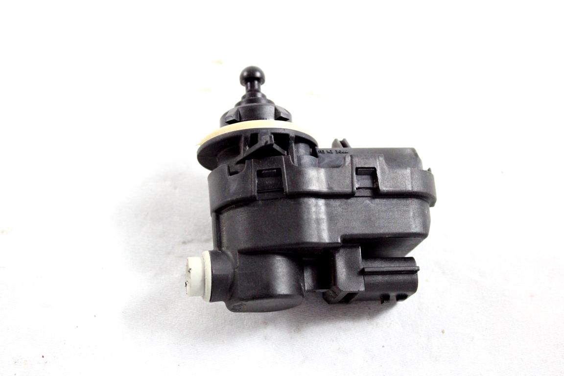 856610D050 MOTORINO REGOLAZIONE ALTEZZA FARO ANTERIORE TOYOTA YARIS P21 1.5 I 68KW AUT 5P (2021) RICAMBIO USATO