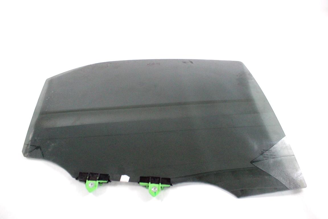 68103K0020 VETRO SCENDENTE PORTA POSTERIORE DESTRA OSCURATO TOYOTA YARIS P21 1.5 I 68KW AUT 5P (2021) RICAMBIO USATO