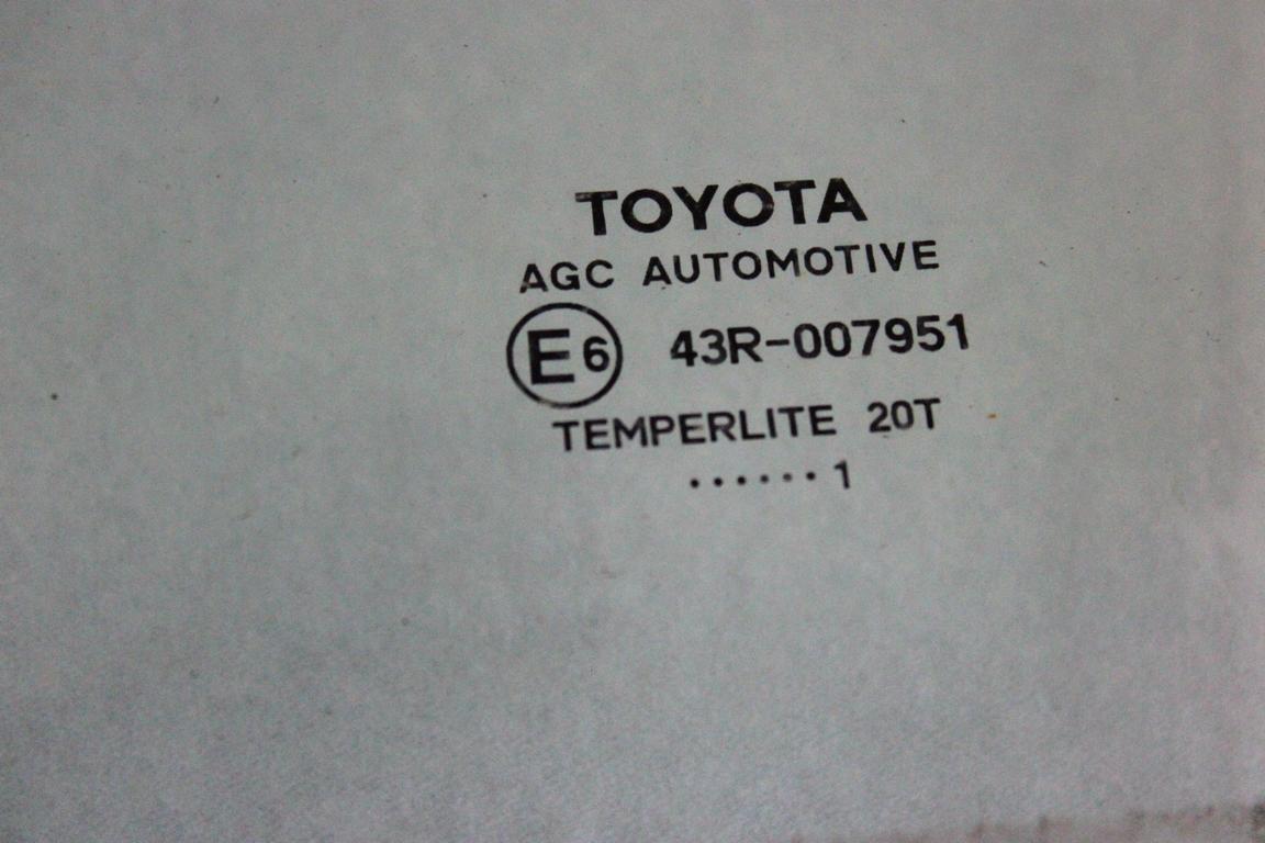 68102K0010 VETRO SCENDENTE PORTA ANTERIORE SINISTRA TOYOTA YARIS P21 1.5 I 68KW AUT 5P (2021) RICAMBIO USATO