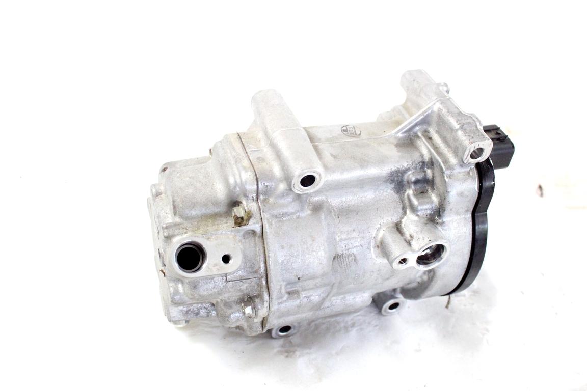 88370K0010 COMPRESSORE CLIMATIZZATORE CLIMA A/C TOYOTA YARIS P21 1.5 I 68KW AUT 5P (2021) RICAMBIO USATO 042400-0740