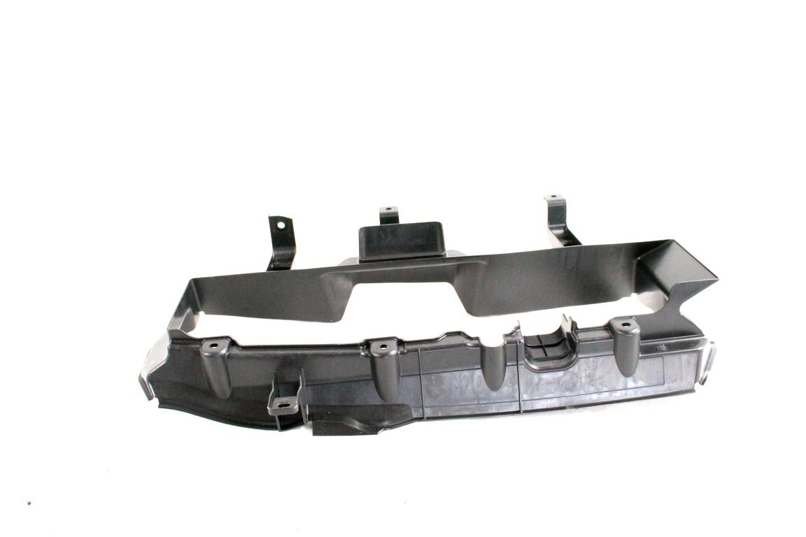 72432-79S0 DEFLETTORE CONDOTTO ARIA RIVESTIMENTO ANTERIORE SUZUKI SWIFT 1.2 B 4X4 61KW 5M 5P (2021) RICAMBIO USATO