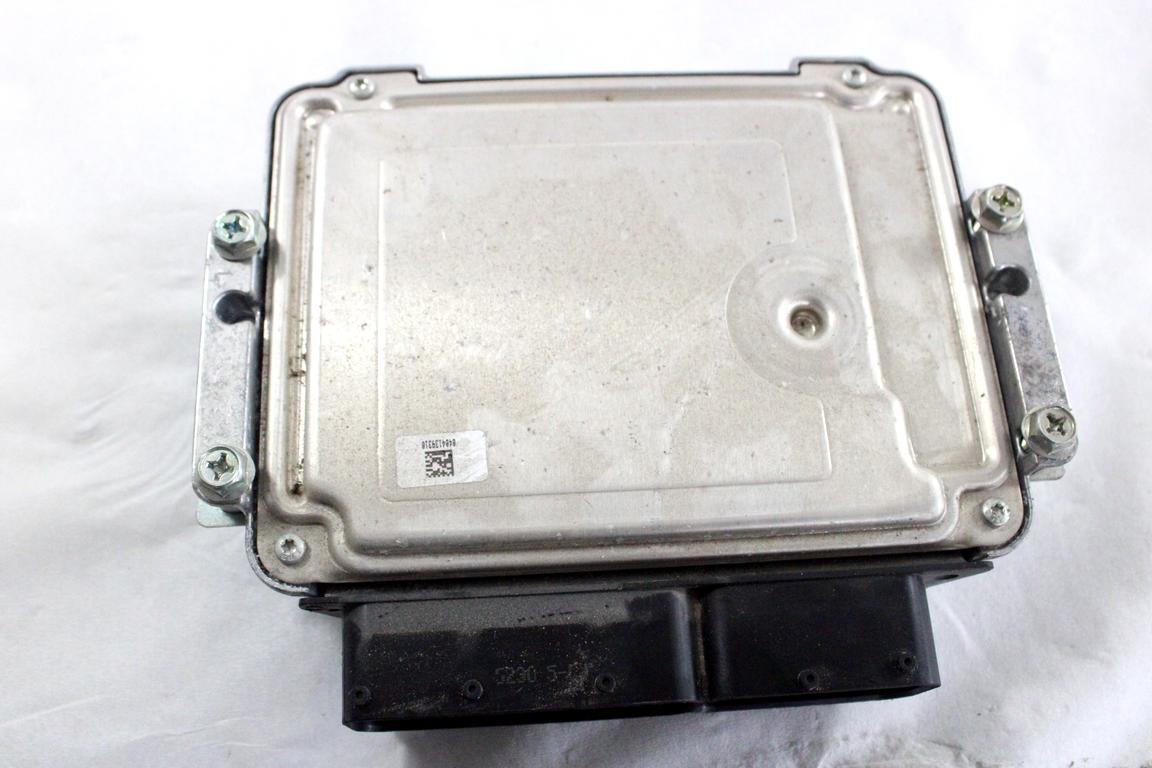 33910-73S00 KIT ACCENSIONE AVVIAMENTO SUZUKI SWIFT 1.2 B 4X4 61KW 5M 5P (2021) RICAMBIO USATO CON CENTRALINA MOTORE, QUADRO STRUMENTI, BLOCCHETTI ACCENSIONE APERTURA CON DOPPIA CHIAVE 0261S21949 34110-80SG0 36785-80SA0