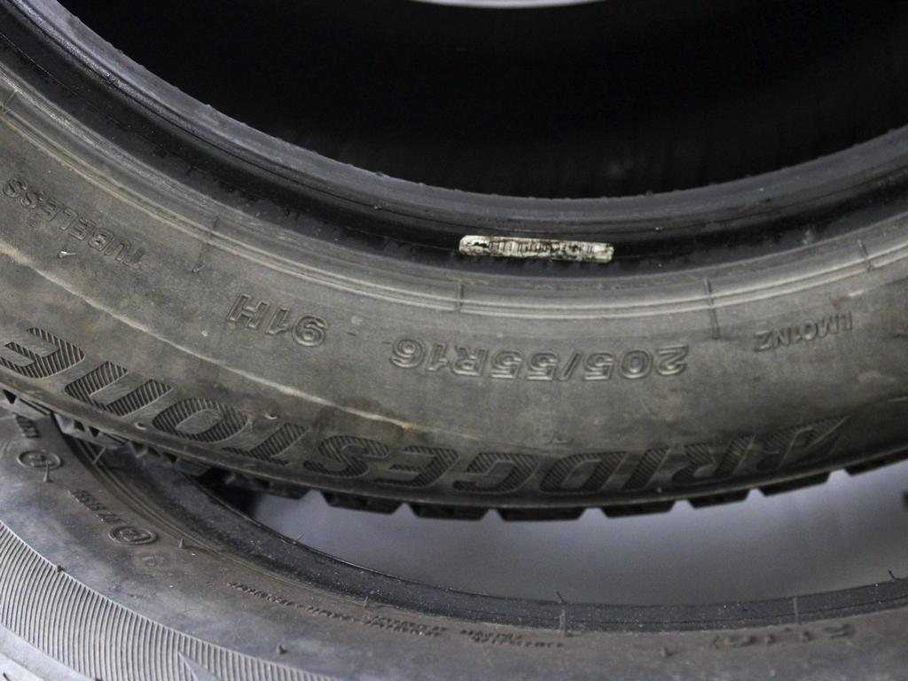 205/55 R16 91H BRIDGESTONE BLIZZAK LM001 6,49MM A2118 PNEUMATICI INVERNALI M+S (QUANTITA' 4 GOMME)